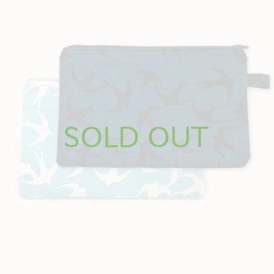 画像1: 【野鳥生活】ツバメ柄ポーチ（送料180円） 