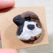 画像1: 【野鳥生活】ピンバッジ「スズメ2」（送料180円）  (1)